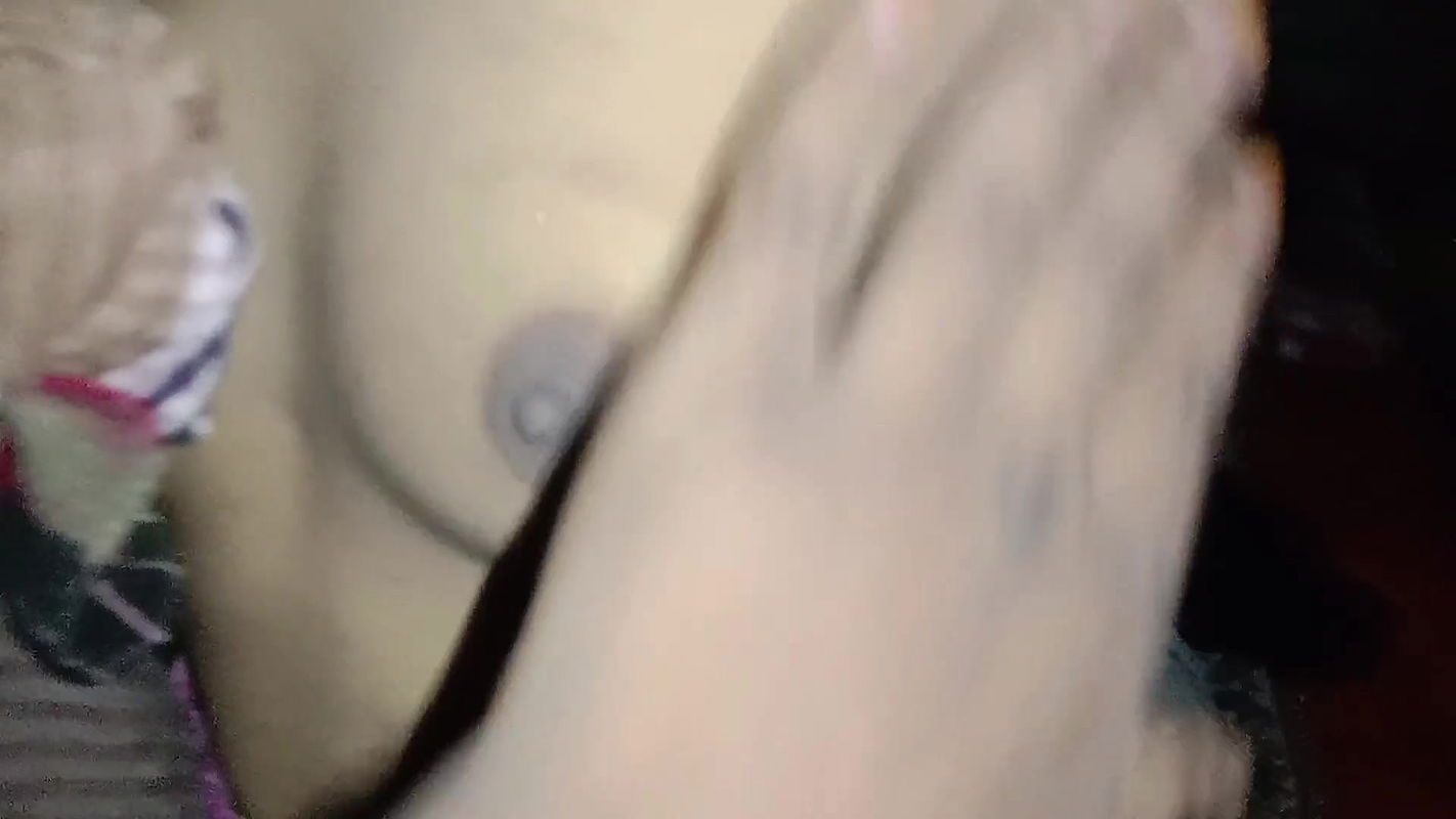 Indian Girlfriend Puja Rani 41 Years Old beautiful Sexy Cute girlfriend she have Tight hairy pussy and she is so horny girl