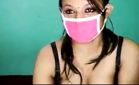 desi girl playing on webcam 2