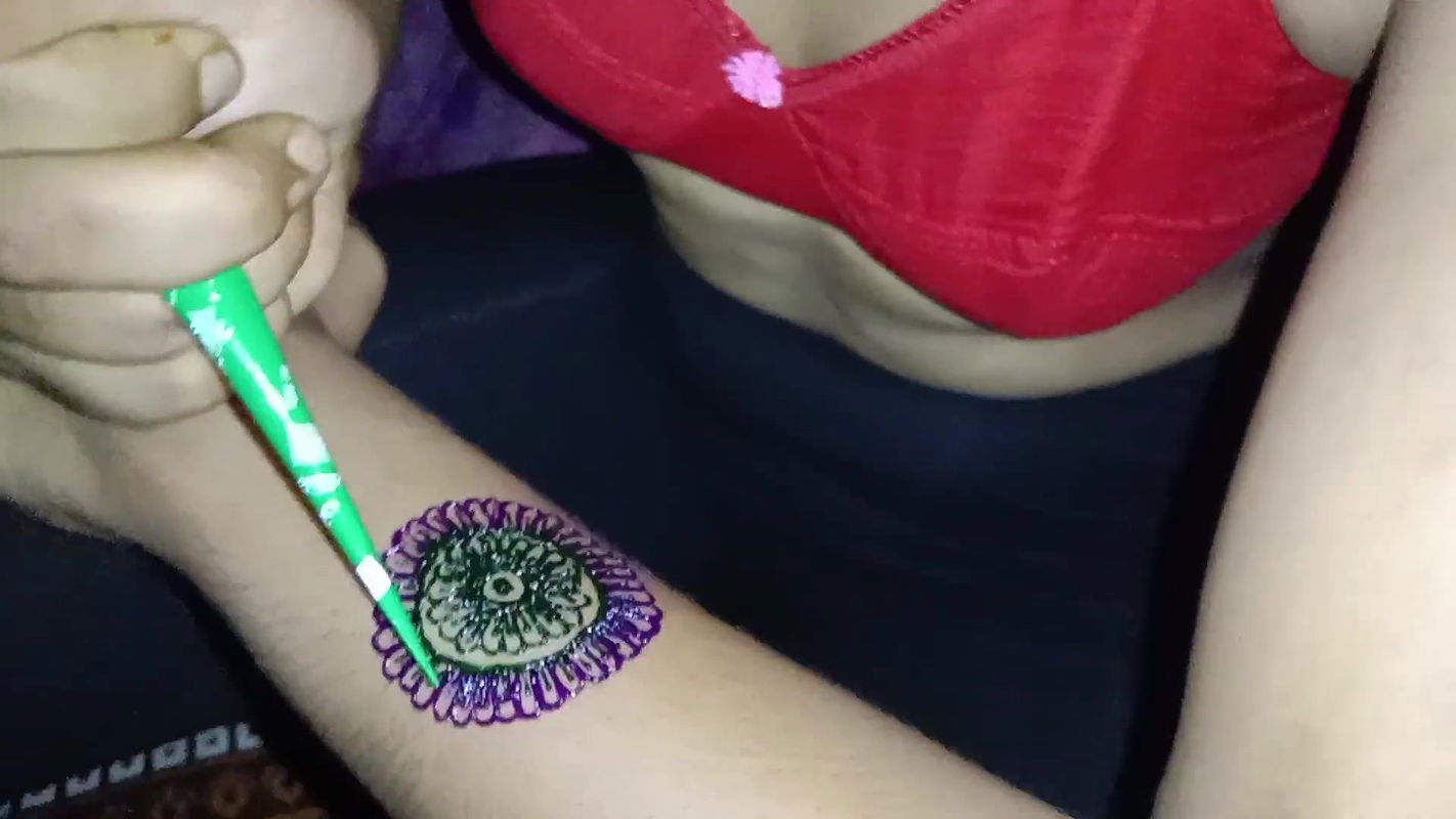 Indian Girl Enjoyed Inserting Her Younger Step Brother’s Penis Into Her Pussy