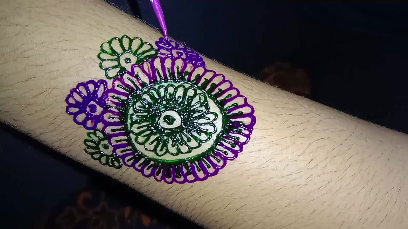 Indian Girl Enjoyed Inserting Her Younger Step Brother’s Penis Into Her Pussy