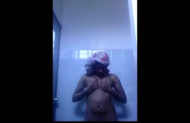 desi recorded herelfie nude video in bath