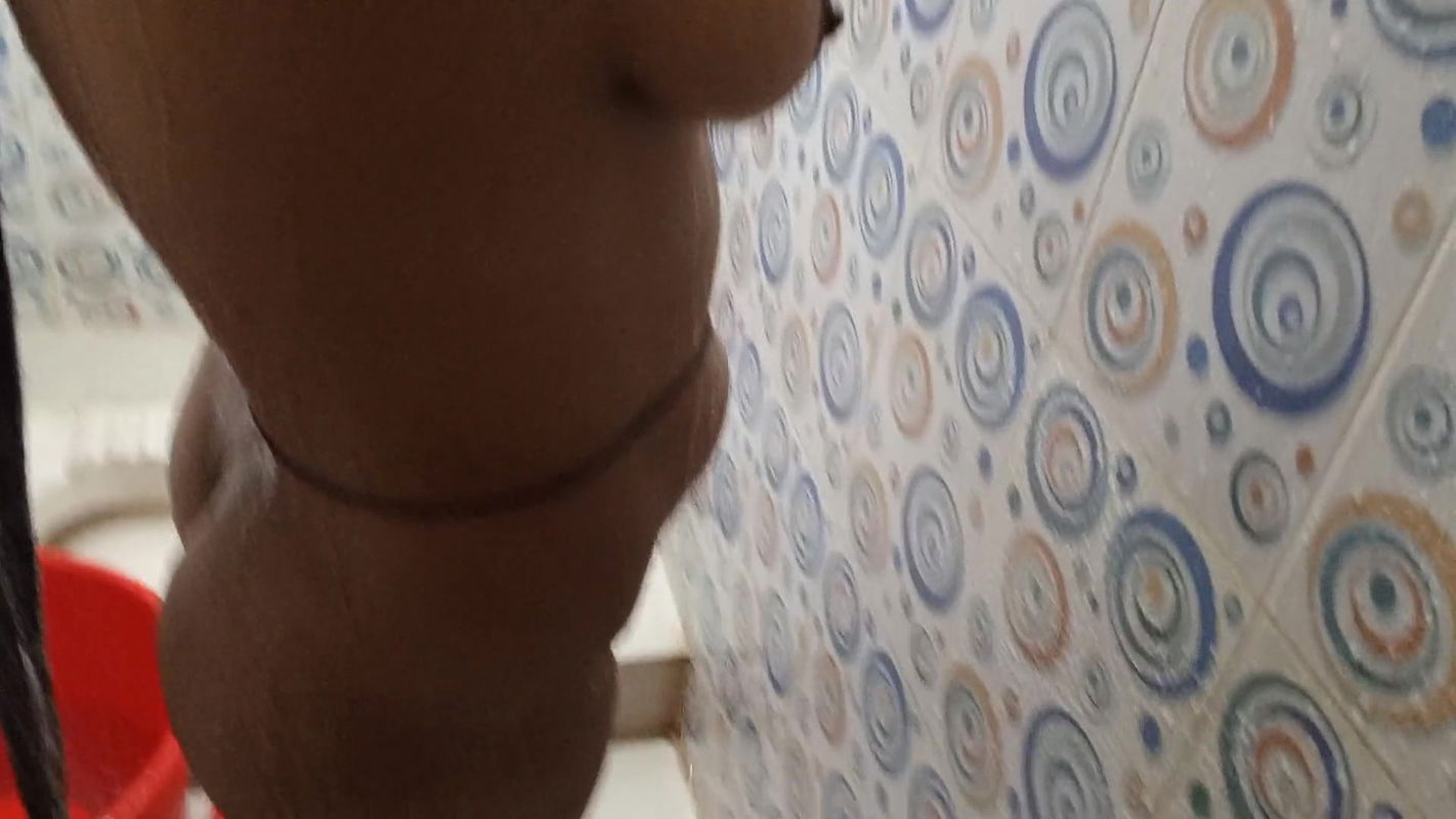 FREE Use on my stepmother in the bathroom I give her a good fuck