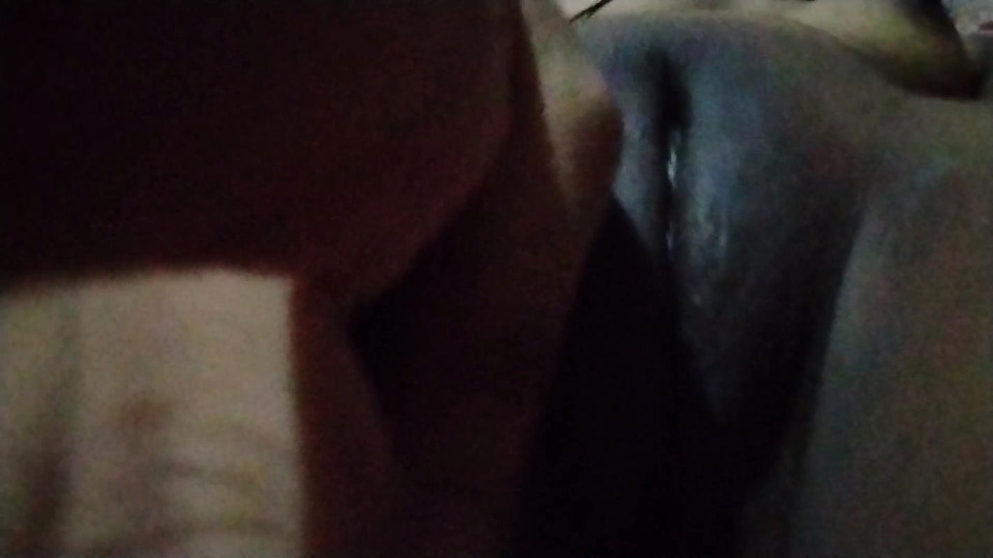 Desi girl closeup cum shot use dildo for masturbation and play with her super tight pussy