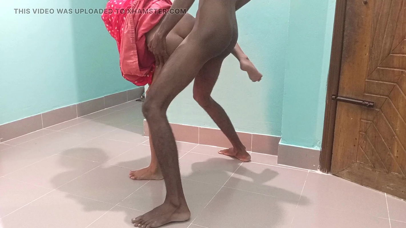 Deshi teen bhabi ko tang utake chuda