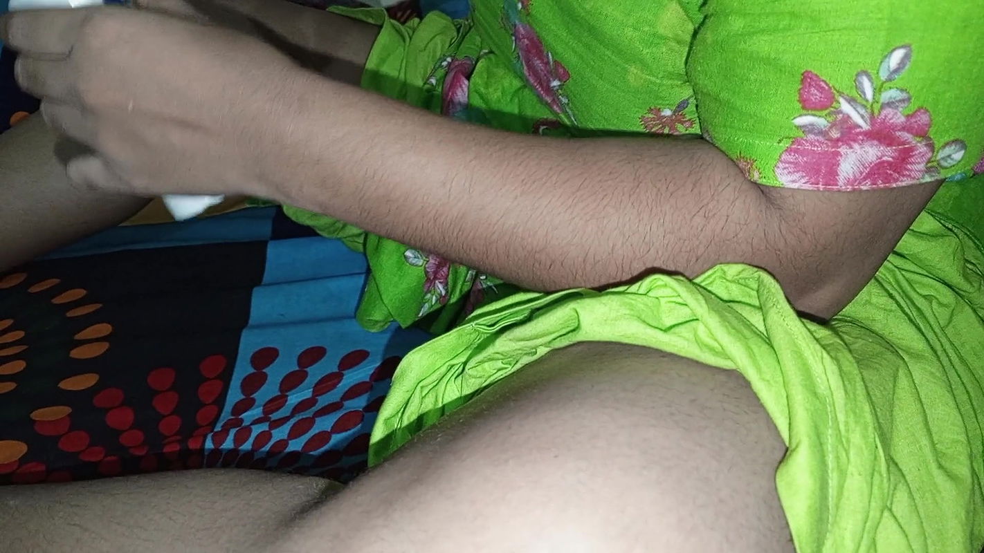 Big booty wife gets fucked in doggystyle