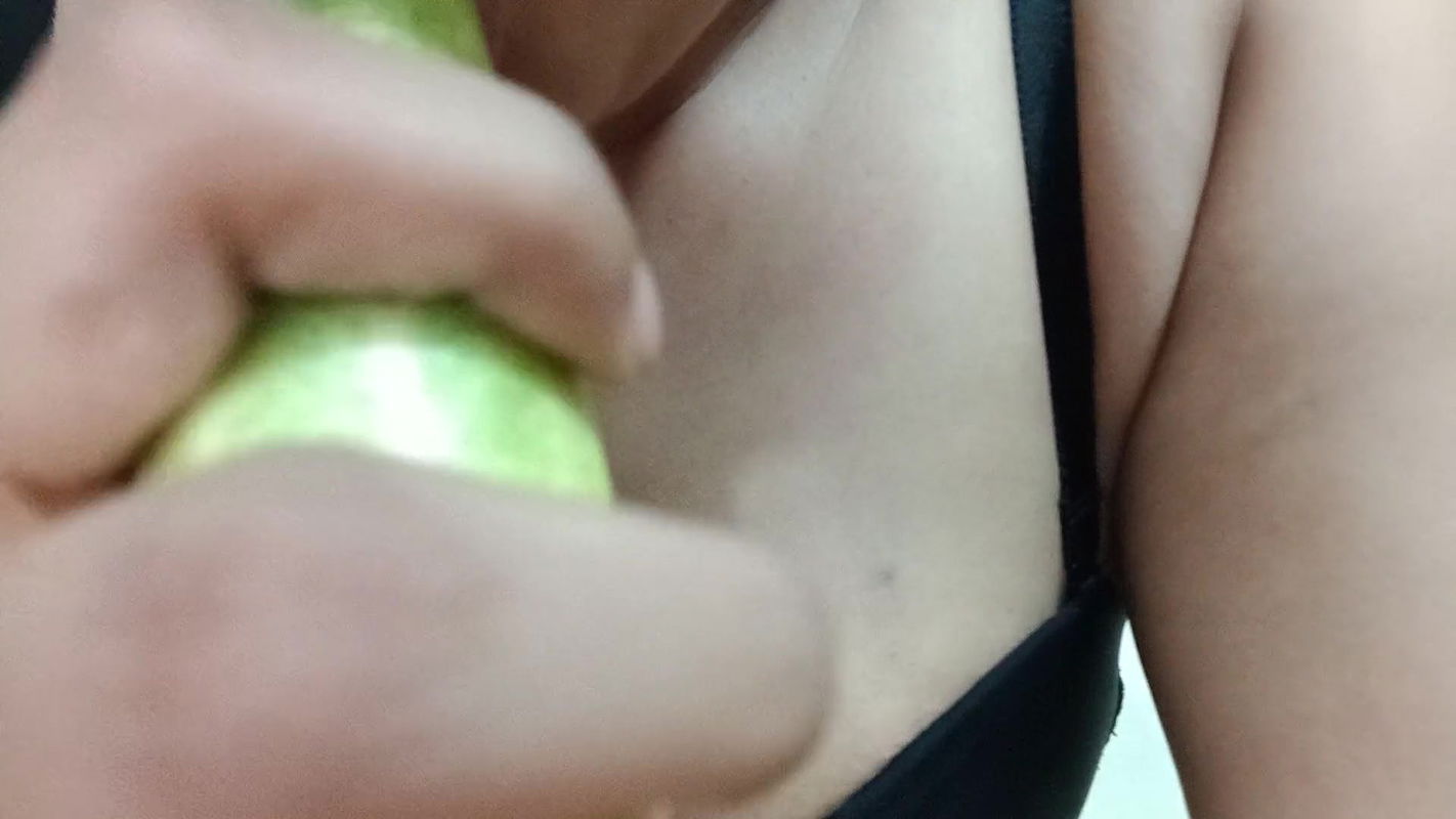 Bengali girl sex by herself with cucumber