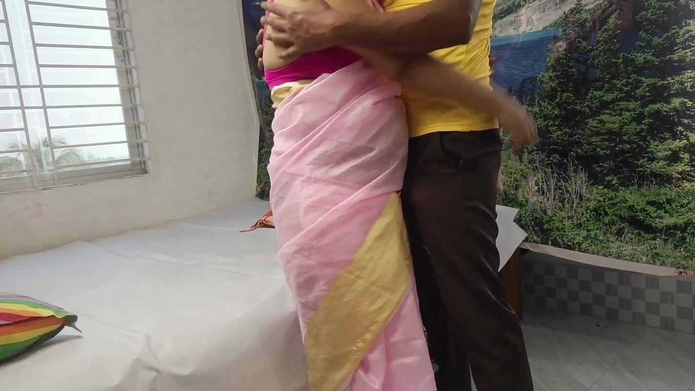 Beautiful Housewife Romantic Fucked With Servant