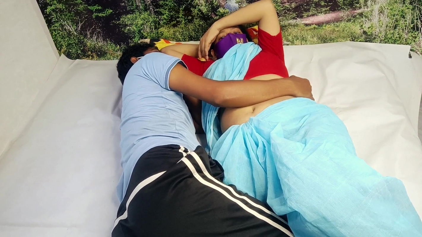 Bangladeshi stepmom & stepson fucked