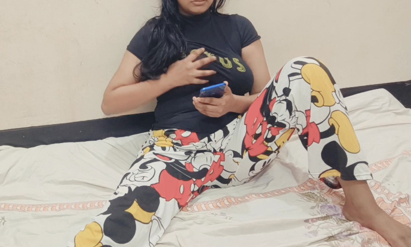 step sister sex Zara or sohan Indian Sex Video episode 3