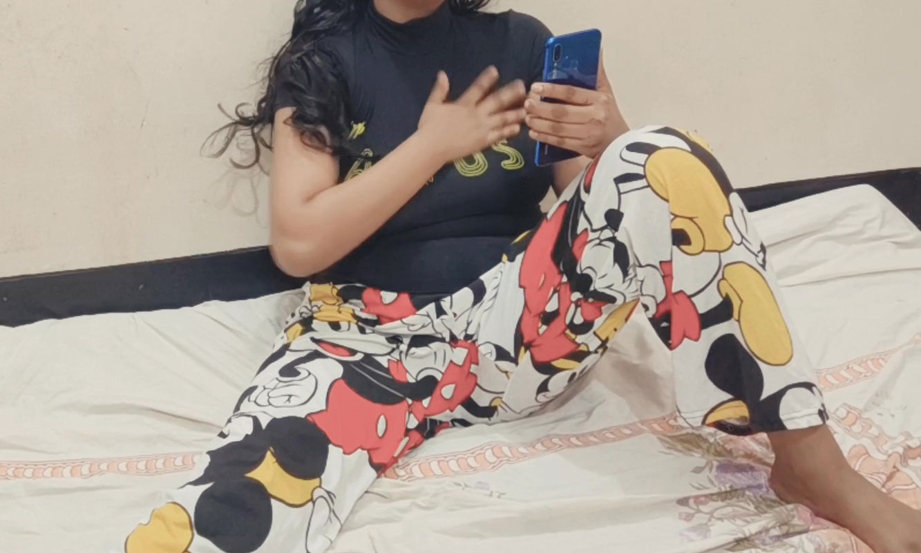 step sister sex Zara or sohan Indian Sex Video episode 3