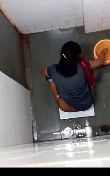 hidden camera in ladies toilet 3