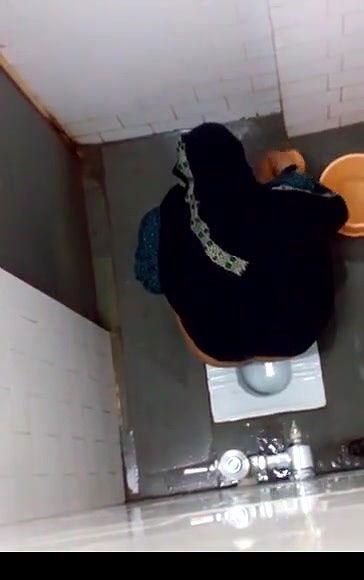 hidden camera in ladies toilet 4