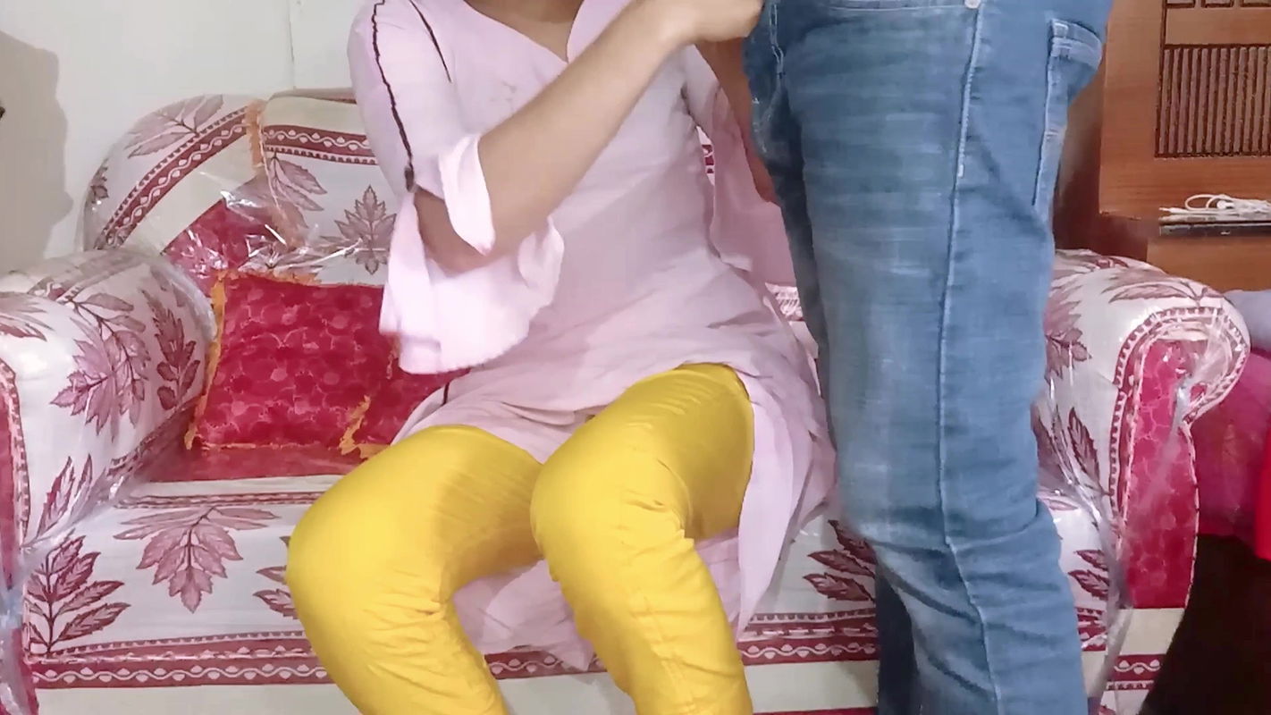 New sex video with attractive beautiful Indian girl