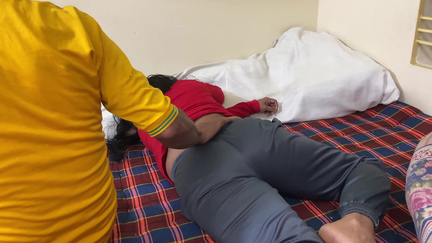 I Put My Step Sister on the Bed and Fuck Her in the Ass