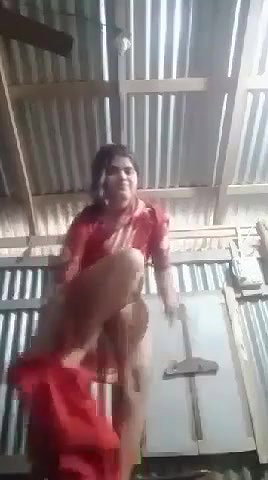 Sexy Village Girlfriend Showing Nude