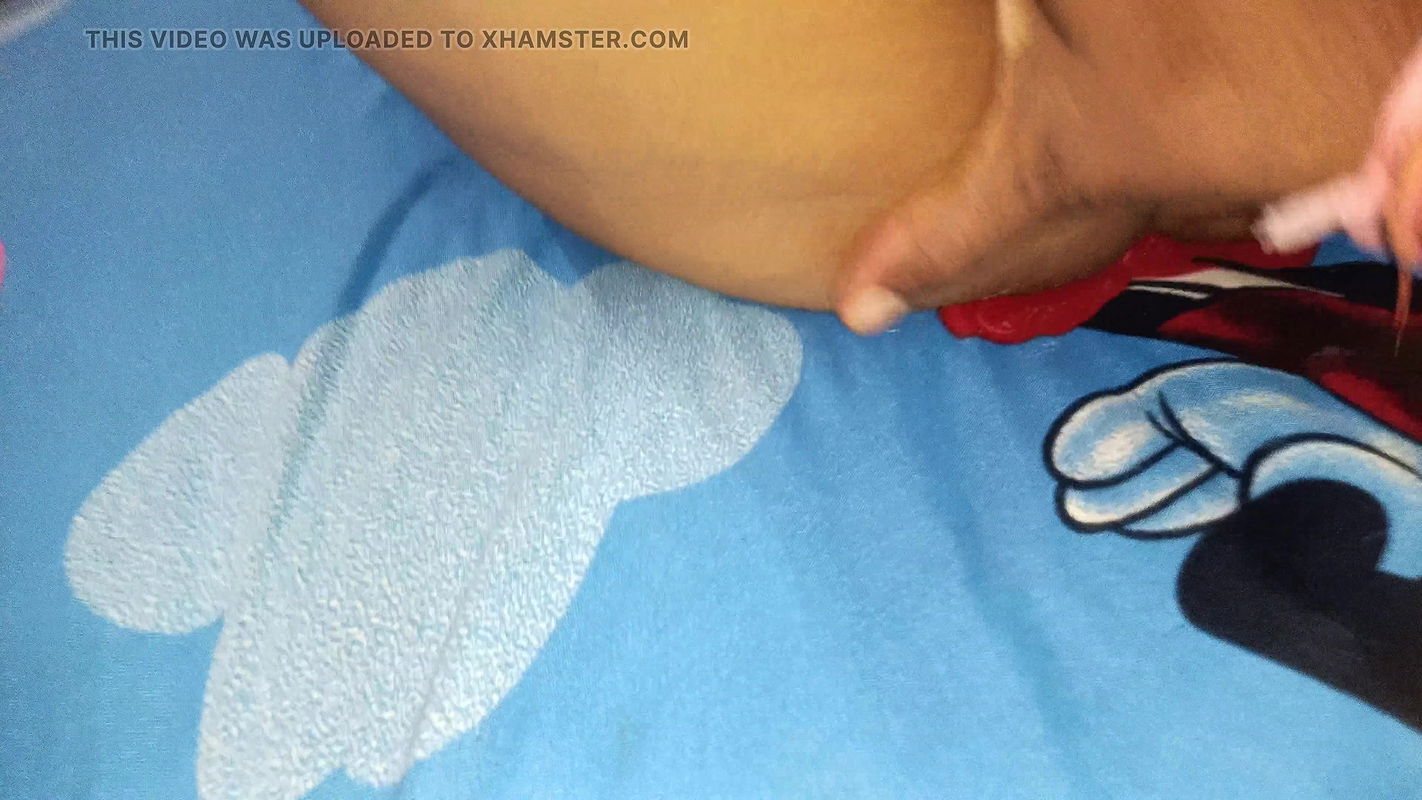 Desi big ass girl wants to massage and fingering