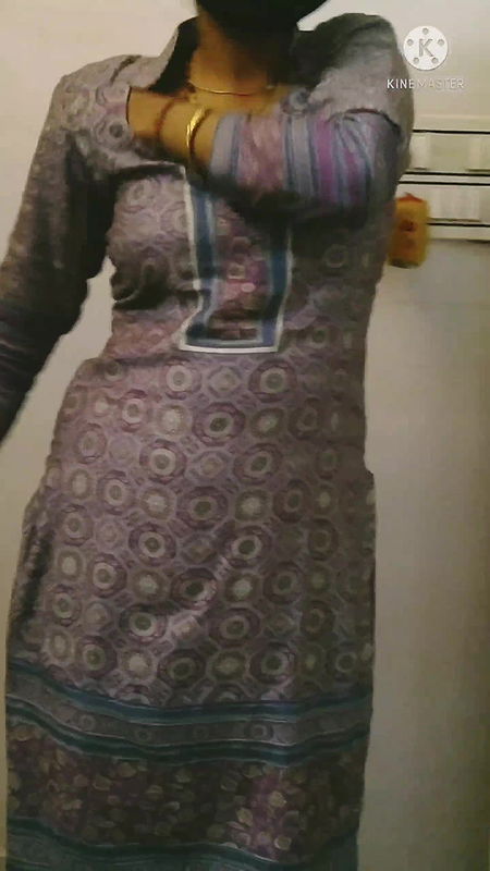 bhabi ne apna suit salwar utar kar sab kuch dikhaya