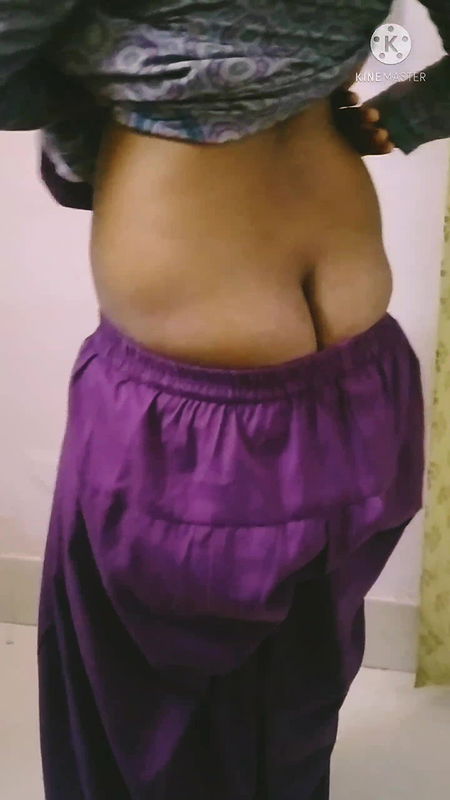 bhabi ne apna suit salwar utar kar sab kuch dikhaya