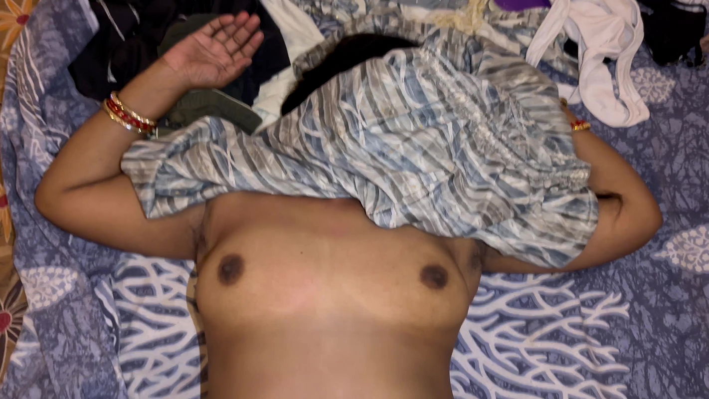 Bhabhi put the whole cock in relaxation and enjoyed it very much