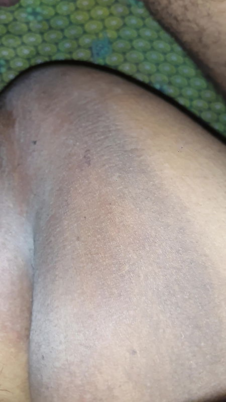 Homemade sex video Bhabhi ke chut ko kai patak ke choda haii aise ki chut se paaani nikal diya