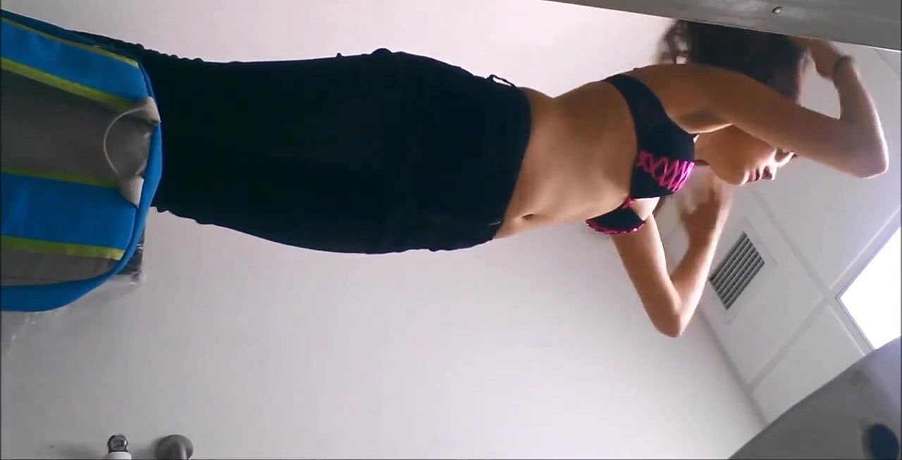 hot desi girl dress change