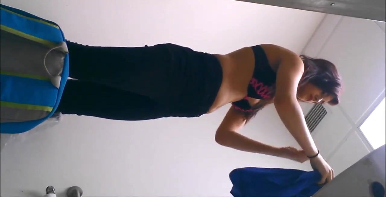 hot desi girl dress change