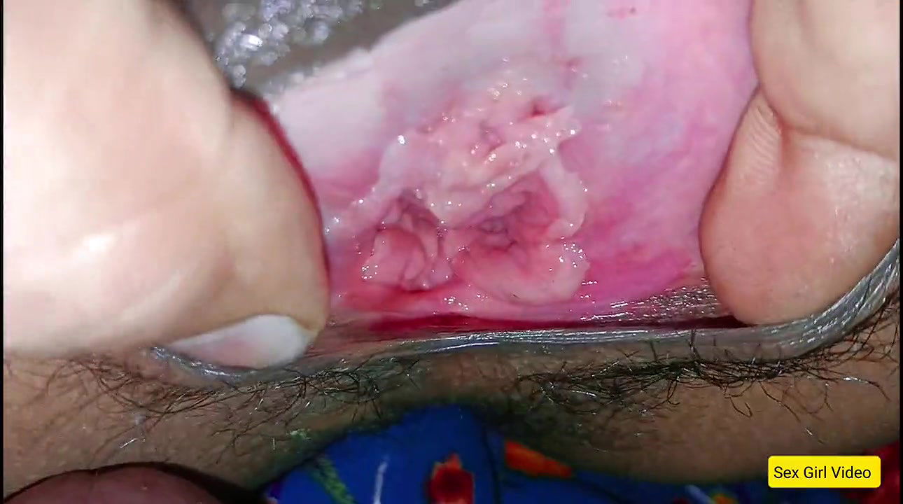 The guy took advantage of the old pickup scheme to penetrate the Russian girl