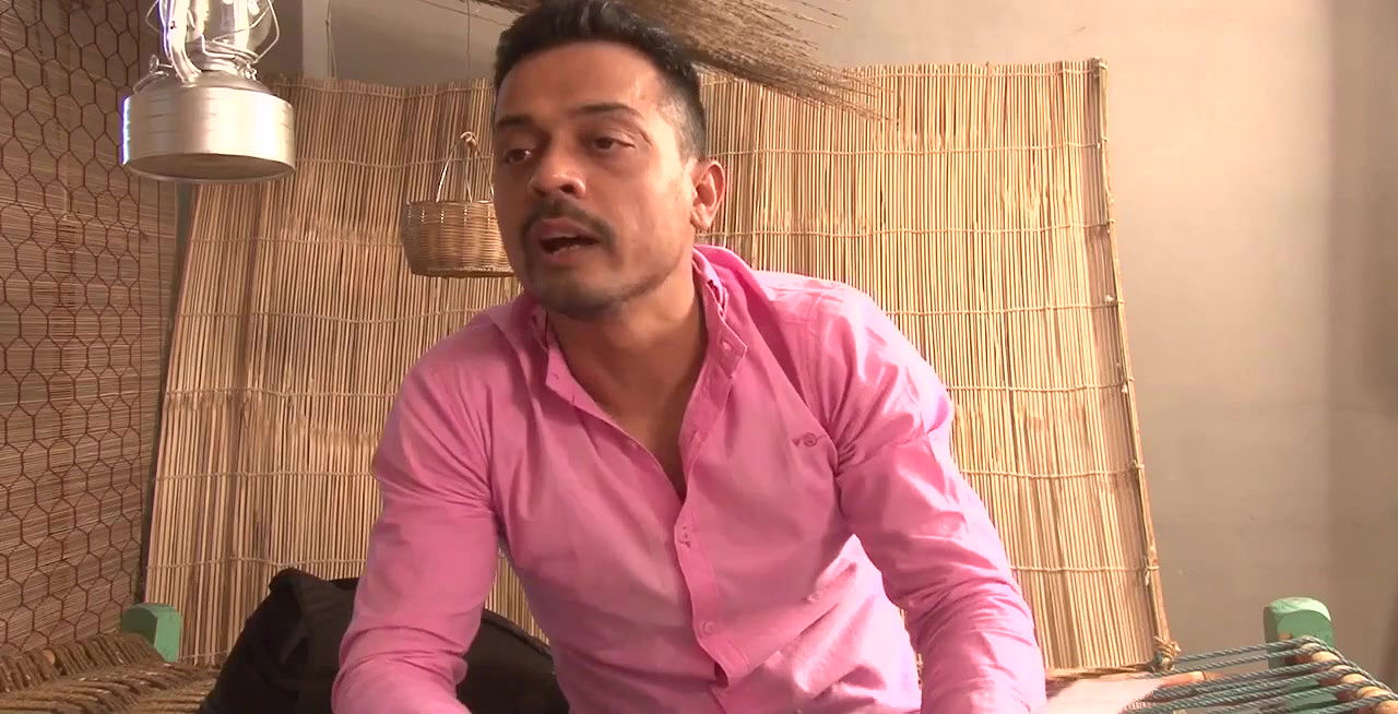 hot romance with postman bhabhi