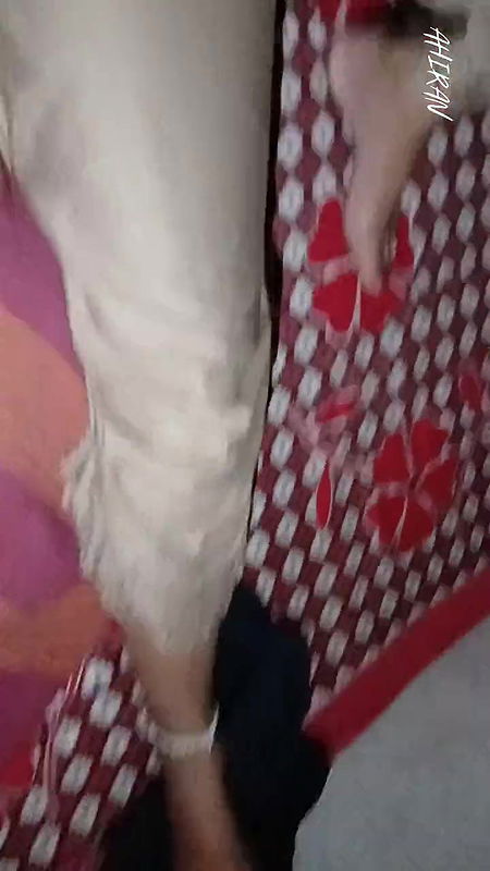 INDIANS BABES ! INDIAN BABE VAGINA REVIEW & FUCKING ON THE BED