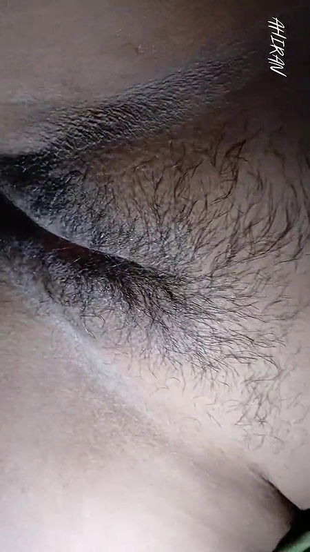 INDIANS BABES ! INDIAN BABE VAGINA REVIEW & FUCKING ON THE BED