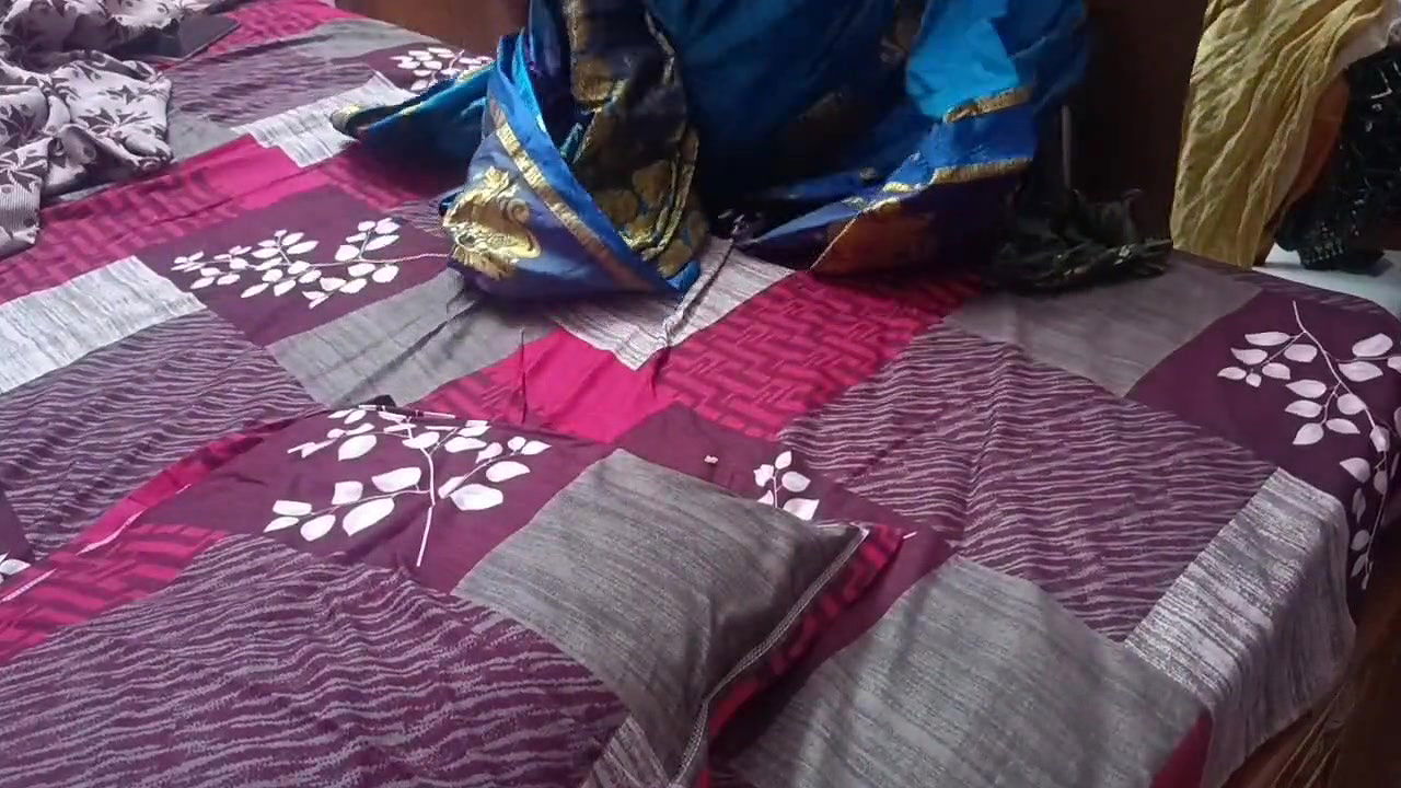 Desi hot wife in saree doggy creampie sex
