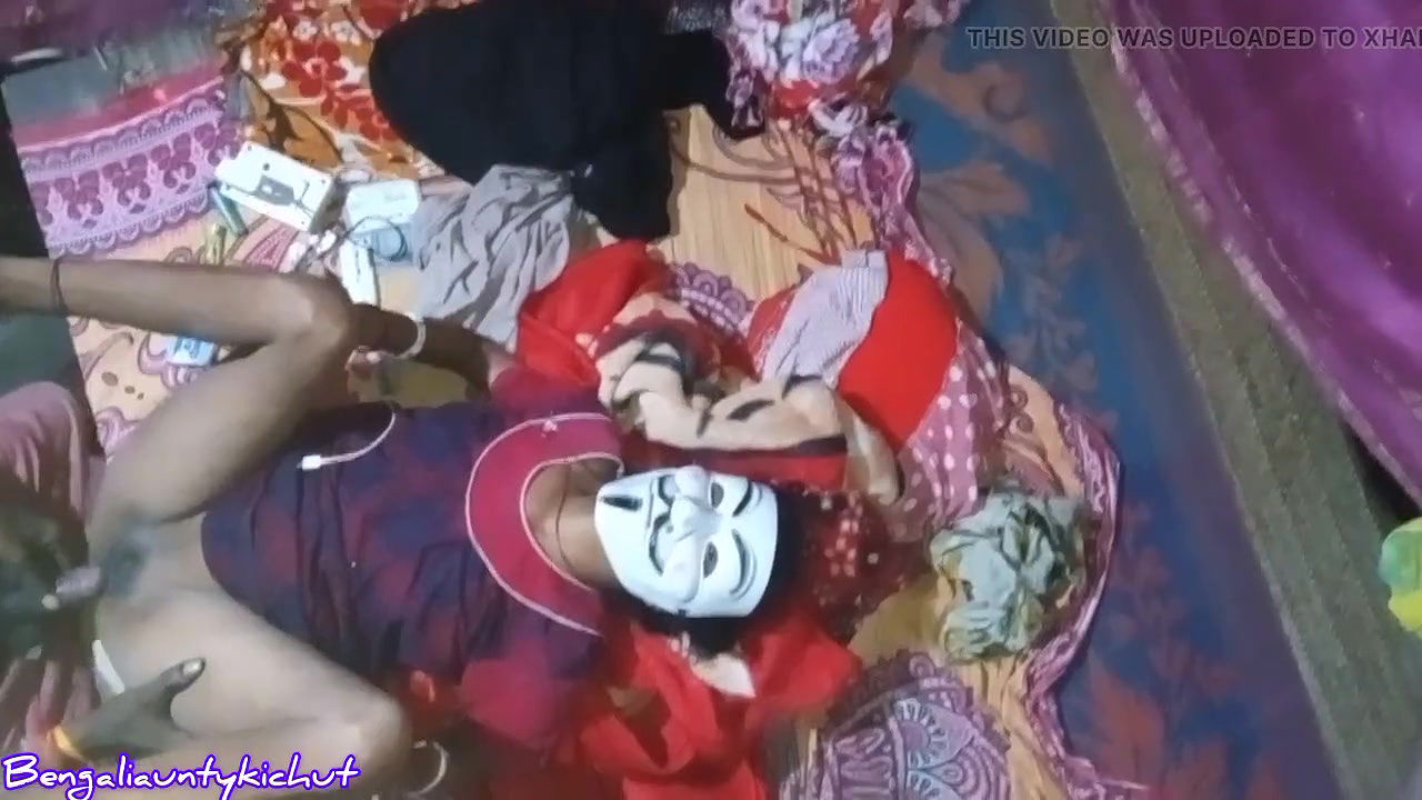 Bengali aunty ki gand chudai Anal fucker old sexy aunty village