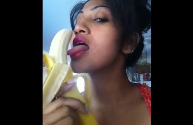 indian babe namitahoing how touck cock