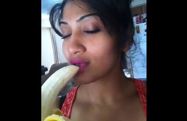 indian babe namitahoing how touck cock
