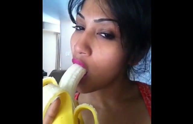 indian babe namitahoing how touck cock