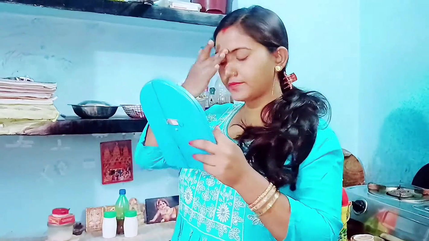 25 years Old Couple First Time When They Alone at Home & Hardfucking