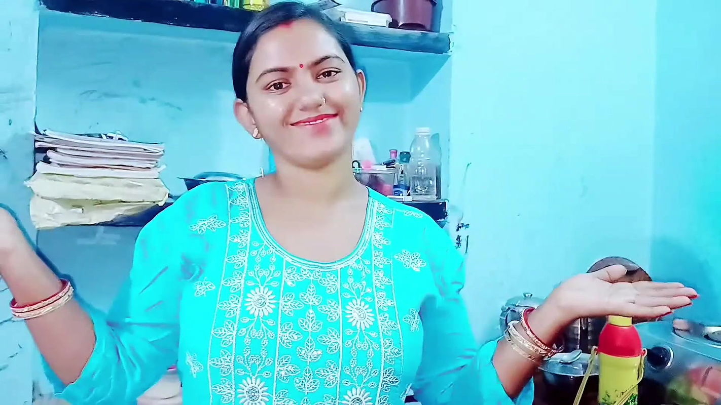 25 years Old Couple First Time When They Alone at Home & Hardfucking