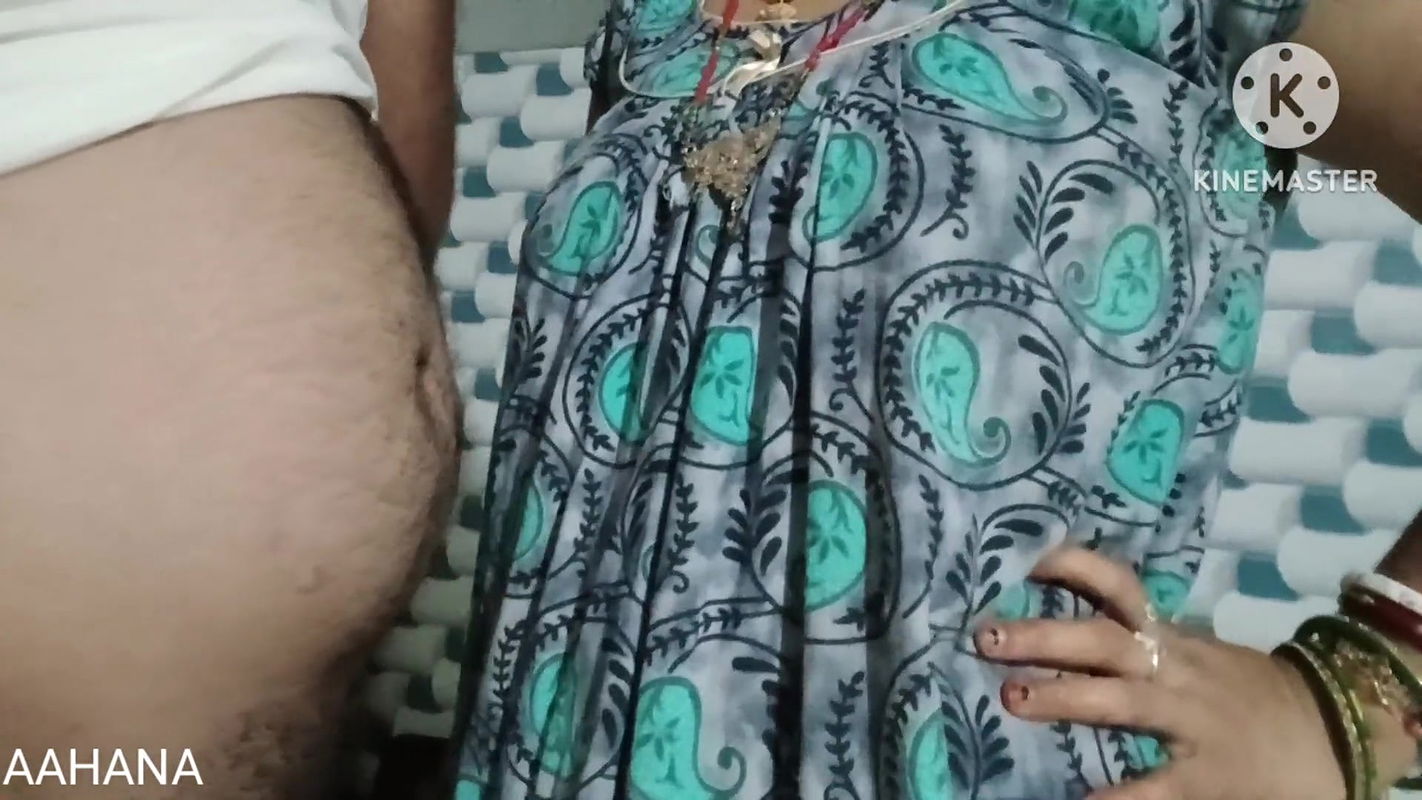 AAHANA FUCKING IN KITCHEN