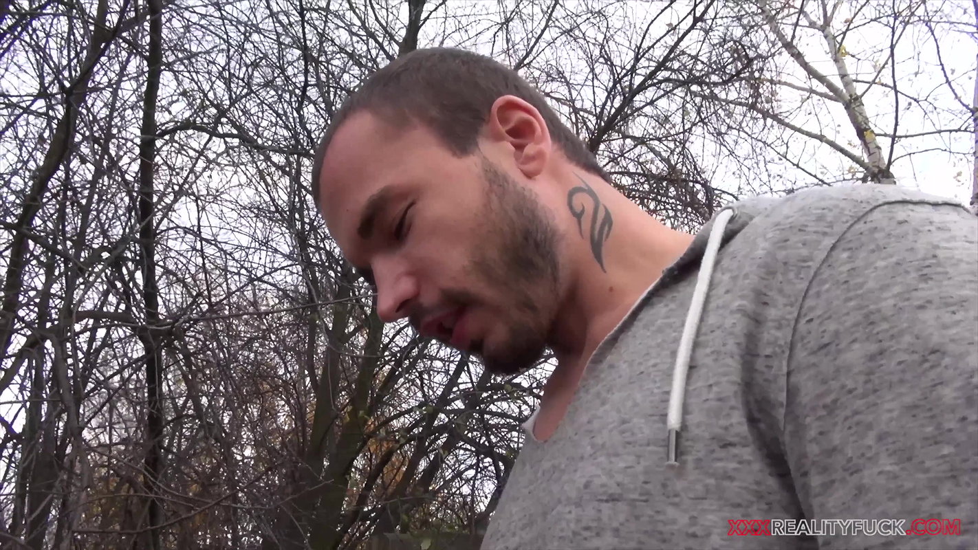 Amirah Adara gives amazing blowjob and nice fuck for help with a broken car