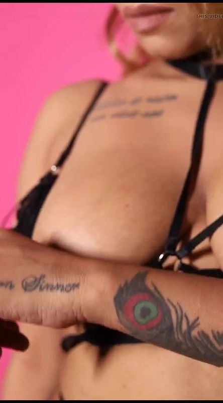 Anam khan masturbating