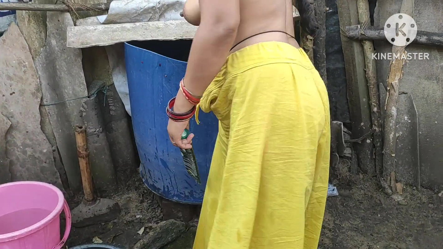 Anita hot boobs before bathing