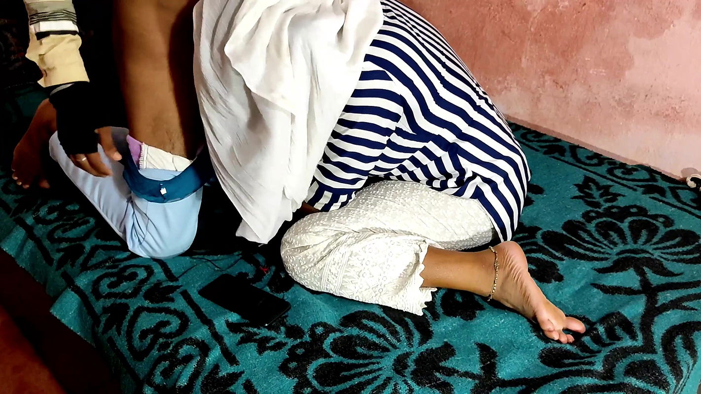 Aunty Phone Me for pussy licking and got fucked