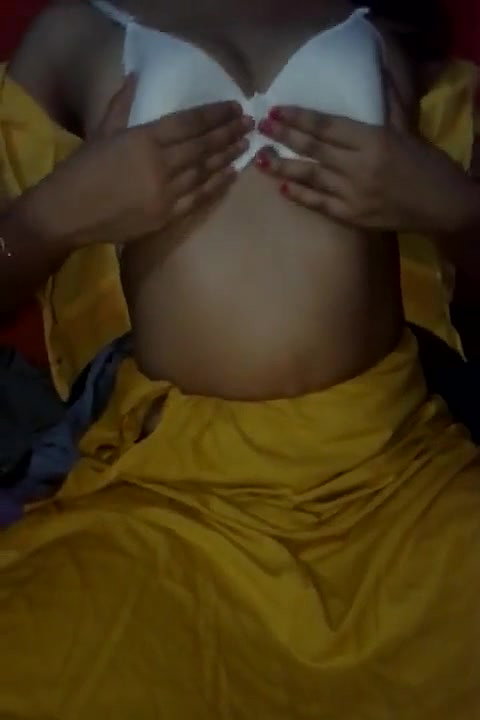 Desi Cute Bhabhi sweetha Showing for devr at night