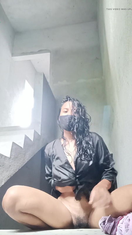 Barish mai bhengna ka baad chudai karna ka mn hai , do you want me to suck your dick