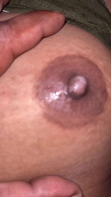 Beautiful bhabhi’s tit sucking video