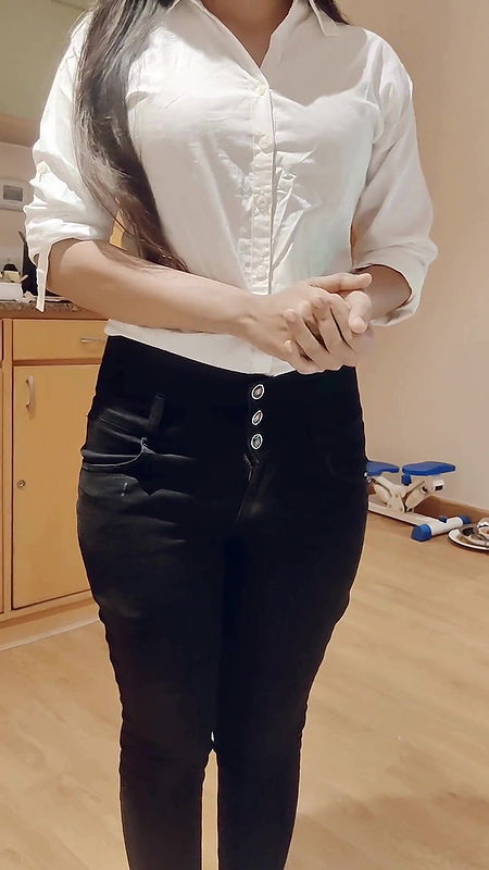 Beautiful Hotel Receptionist Fucked by Guest Hindi Sex Audio