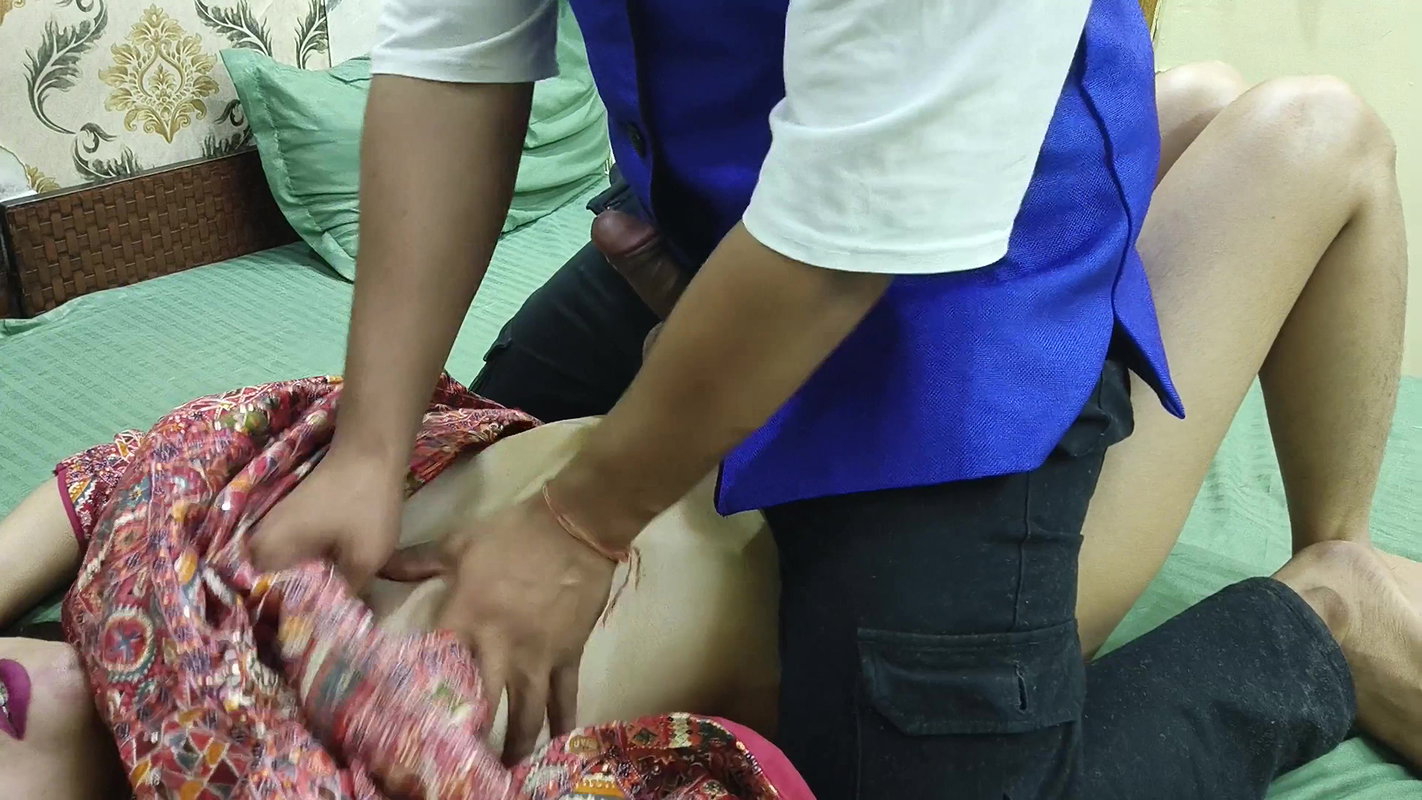 Beautiful Indian Bhabhi Having Hot and Romantic Sex. Desi Bhabhi Ki Chudai. Hot Indian MILF Fucking Hard in All Positions