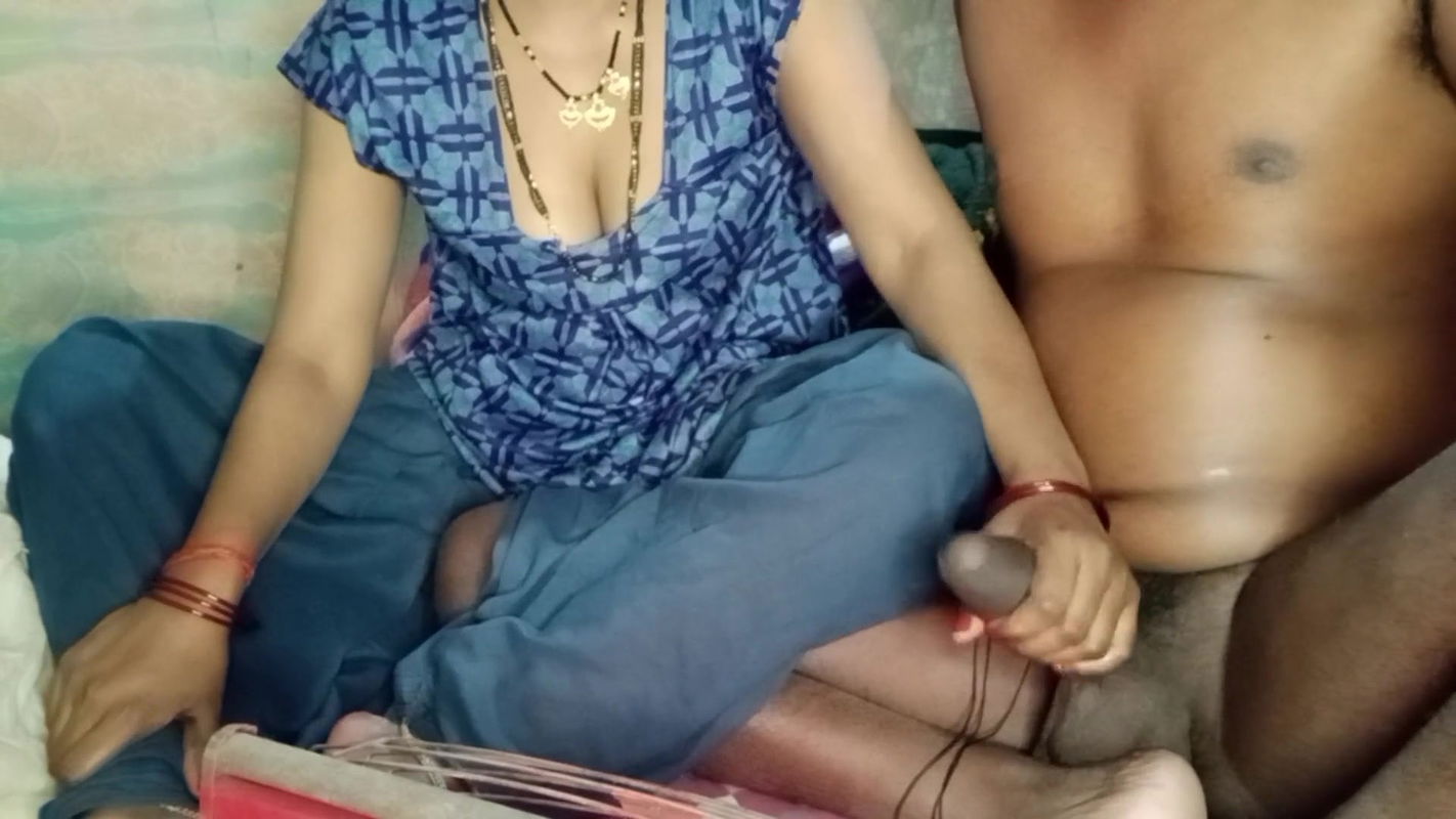 Bengali Bhabhi, wearing a maxi, pressed her boobs a lot and quenched the itch of her pussy