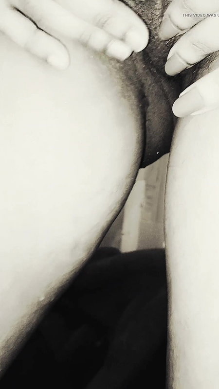 Bengali girl showing boobs after bath