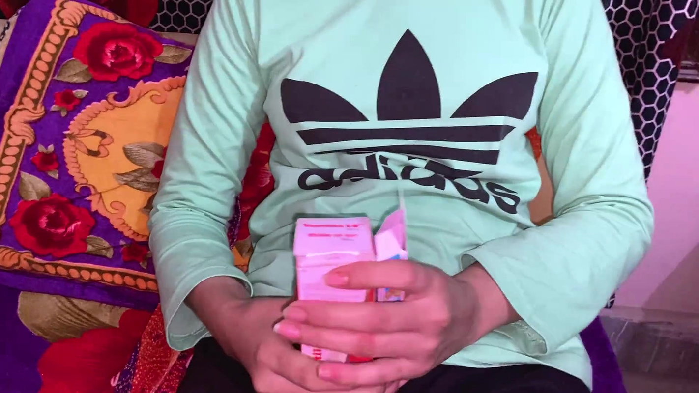 Best Indian Porn Video Doctor Ko Ghar Bula Kr Apni Chut Chudayi